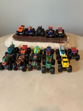 SIXTEEN Monster Jam  Die Cast Assorted Kids Toy Monster Trucks - Collectible